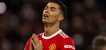 Ronaldo ‘will leave’ Man Utd – Mourinho’s Roma ‘trying in every way’ to sign the 37-year-old - Yahoo Singapore News