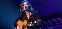 Amy Grant postpones remaining fall tour dates as she continues recovery from bike fall - Fox News