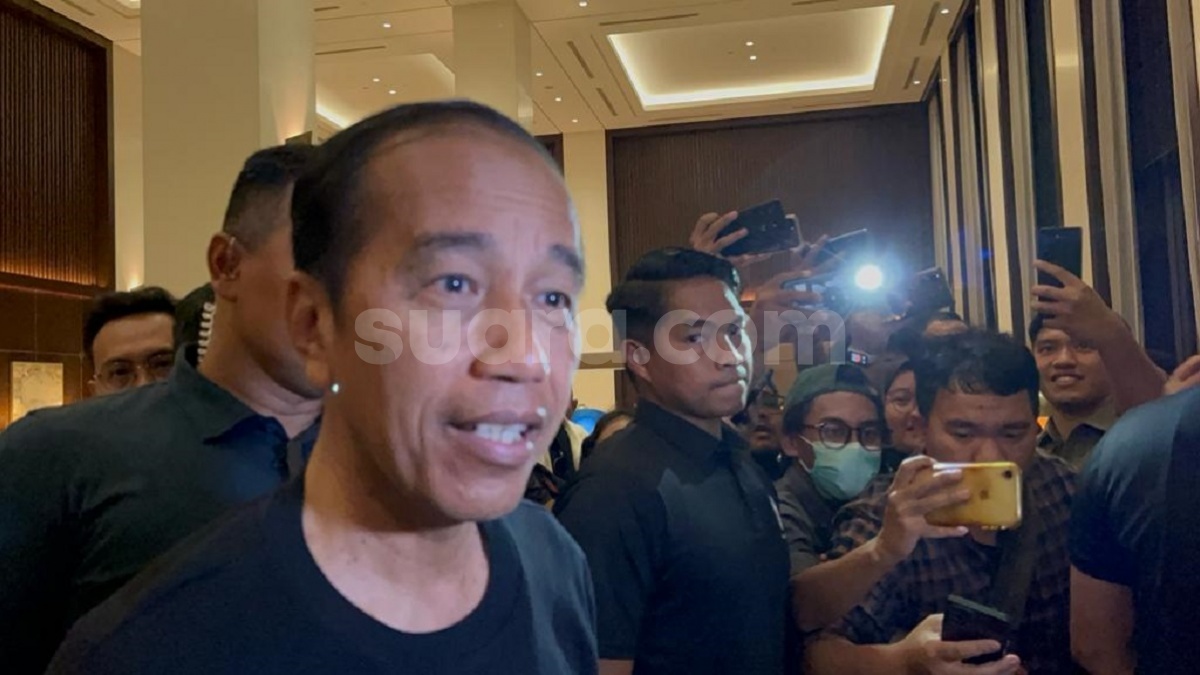Teka-teki Jokowi Bawa Cucu Temui Gibran Di Hotel Fairmont