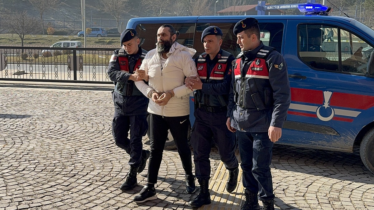 Kafes-45 operasyonunda yakalanan örgüt elebaşı tutuklandı