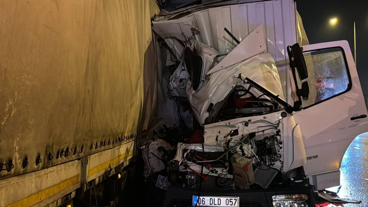 Kuzey Marmara Otoyolu'nda TIR kazası: 1 ölü, 1 yaralı