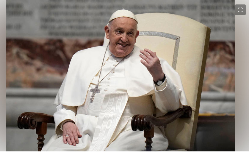 Papa Francisco responde a rezos por su muerte de sacerdotes españoles