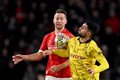 El Dortmund apela al Signal Iduna Park para neutralizar al PSV y De Jong