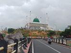 Masjid Agung Baitul Makmur Tarempa, Kubah dan Pintu Menyerupai Masjid Nabawi
