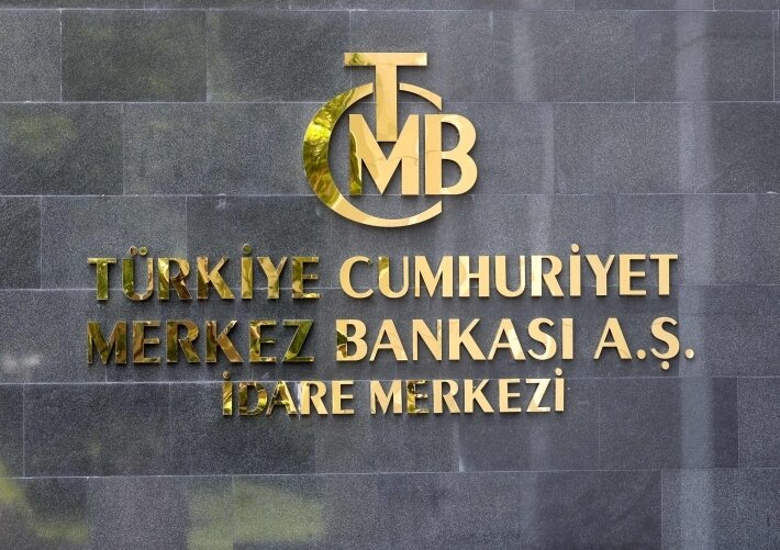 Turkijos bankas netikėtai pakėlė bazines palūkanas iki 50 proc.