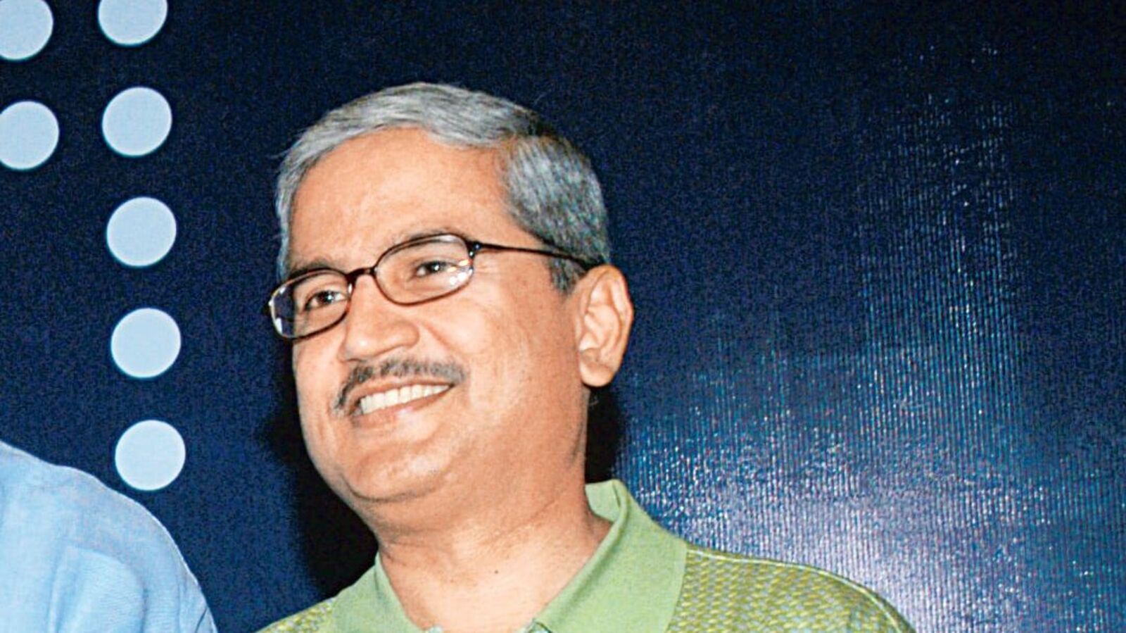 IndiGo co-founder Rakesh Gangwal to sell 3.3% stake in InterGlobe Aviation | Mint - Mint