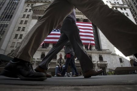 Pasaran A.S. tutup lebih rendah; Dow Jones turun 1.04%