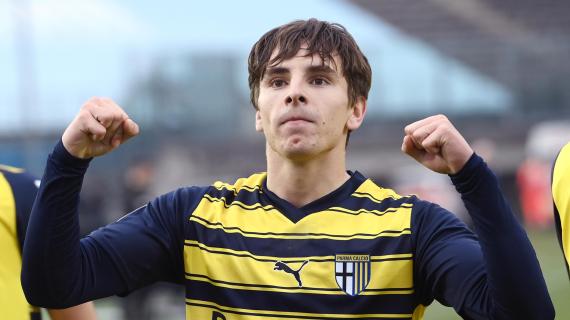 Parma, Vaeyens sul rinnovo di Bernabé: "I giovani vogliono crescere insieme al club"