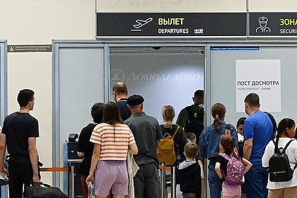В аэропорту Домодедово оператор багажа украл кольцо за 700 тысяч рублей