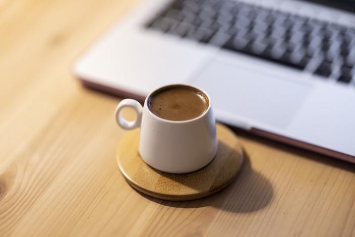 歐洲研究：每天喝2至4杯咖啡 腸癌復發率大幅降低
