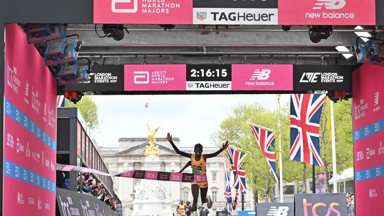 London Marathon: Jepchirchir sets women’s world record, Munyao’s victory makes it a Kenyan double
