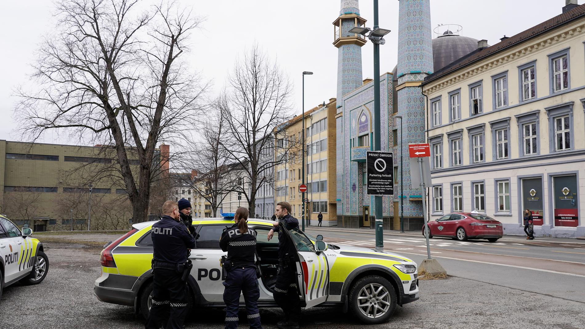 Politiet går tilbake til vanlig beredskap etter truslene mot moskeer i Oslo