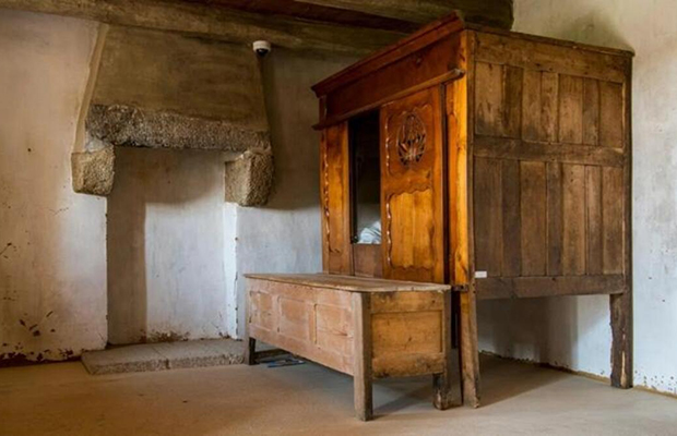 ¿Por qué se dormía en armarios durante la Edad Media?