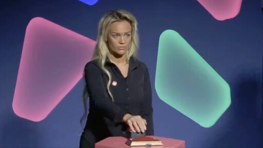 Ashley krijgt bijzonder afscheidscadeau van Big Brother: 'De knop waar ik 20k mee uit de pot trok' - RTL.nl