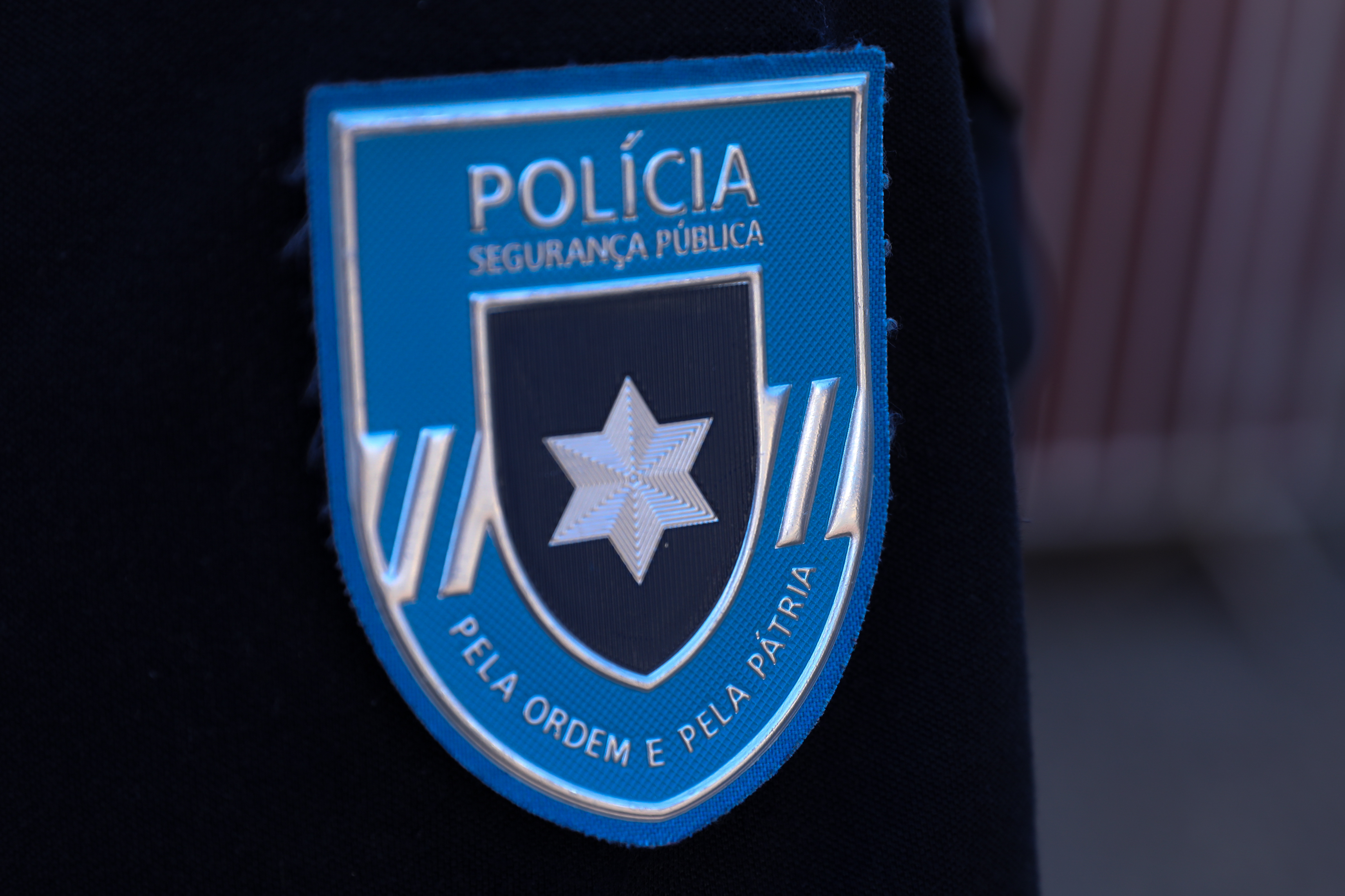 Homem baleado por agente da PSP após mostrar arma em Lisboa