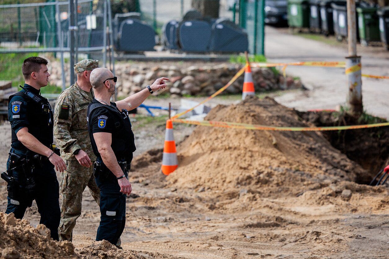 Na Lipówce znaleziono 250-kilogramową bombę lotniczą. Zamknięty ruch i ewakuacja mieszkańców