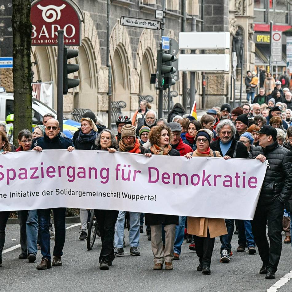 Bürgerschaftliches Engagement: Neunter Spaziergang für Demokratie in Wuppertal