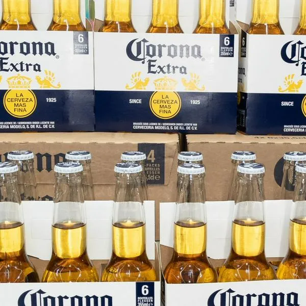 Cerveza que toman muchos en Colombia anuncia importante cambio con sus envases