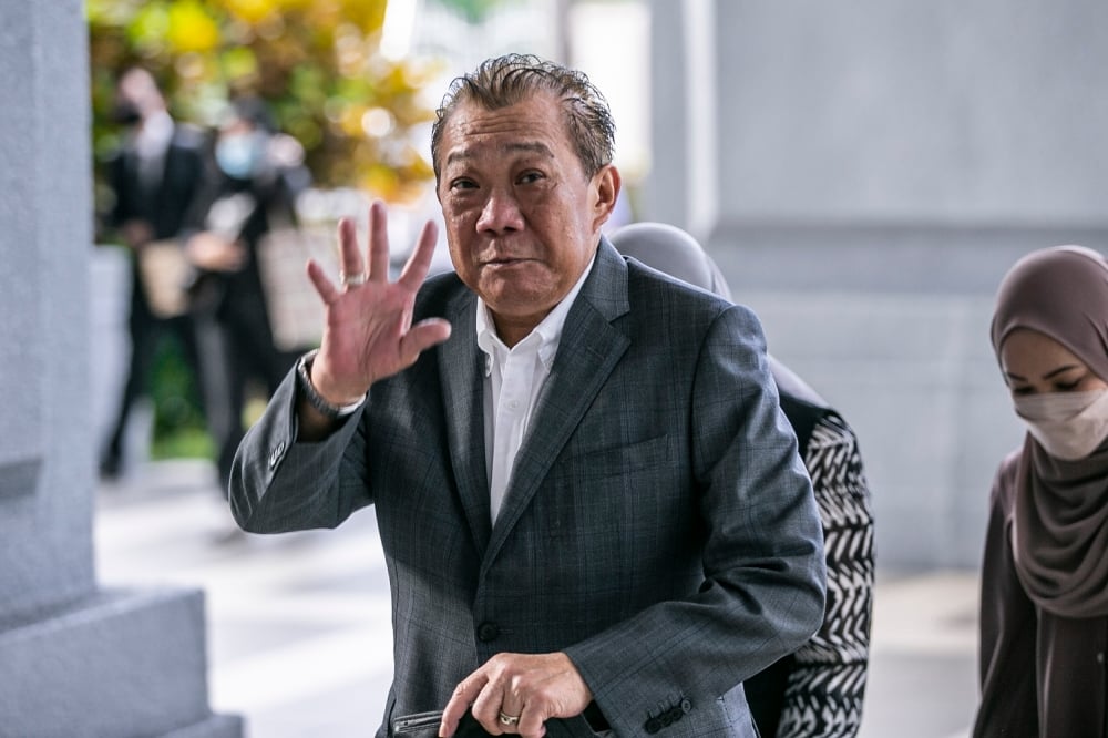 I won’t step down as Sabah Umno chief, says Bung