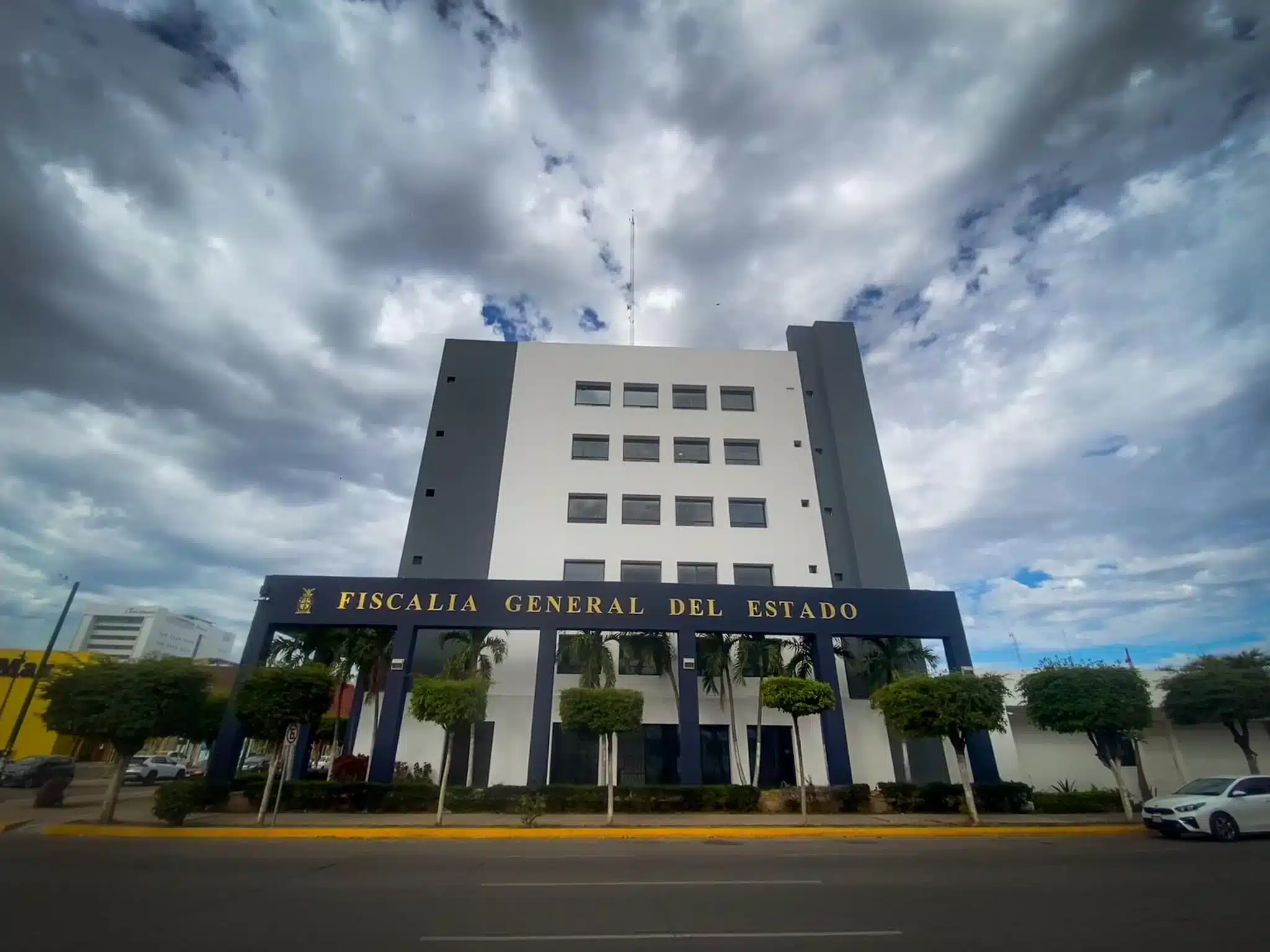 Fiscalía investiga 3 homicidios, 2 secuestros y 9 robos de vehículos este sábado en Culiacán