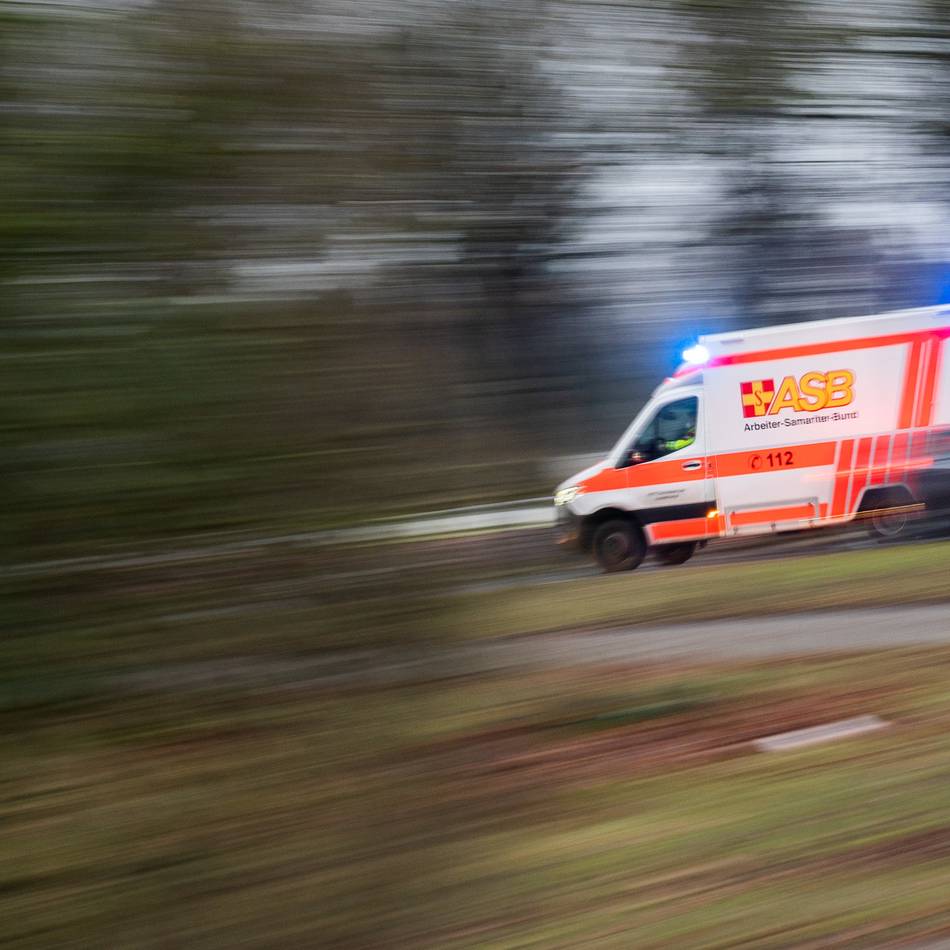 Finnentrop im Sauerland: Brennbare Flüssigkeit auf Frau geschüttet — Festnahme