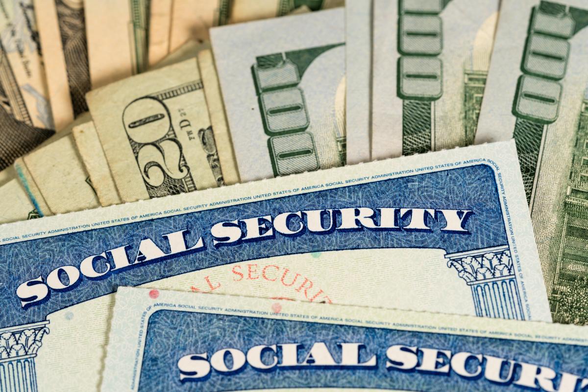 What to know about Social Security's full retirement age in 2025 - AOL