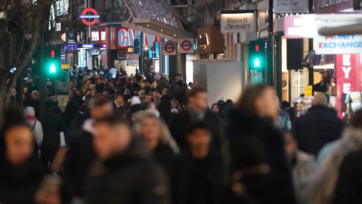 UK inflation climbs to 2.6%, Bank of England warns of 'heightened uncertainty'