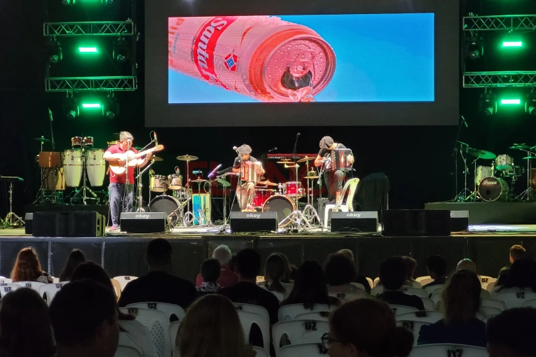 Federación transitó la segunda noche de la Fiesta Nacional del Lago